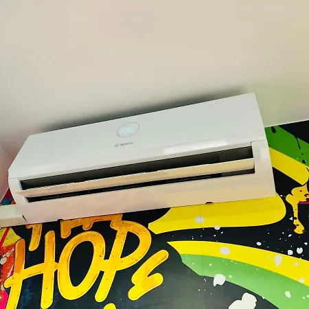 דירה Capsule Street Art - Sauna- Jacuzzi - Playstation 5 - Billard - Netflix - Cinema - Terrasse דואי